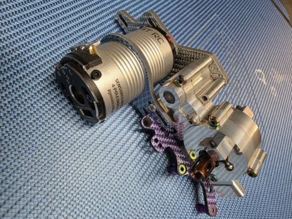 3.05 transmission  mid motor brace plate. - Image 5